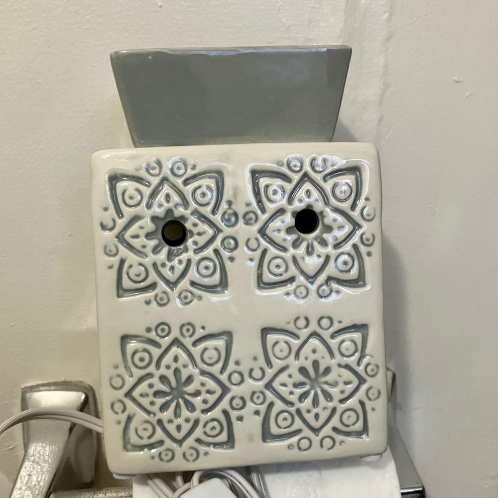 New in Box Wax Warmer